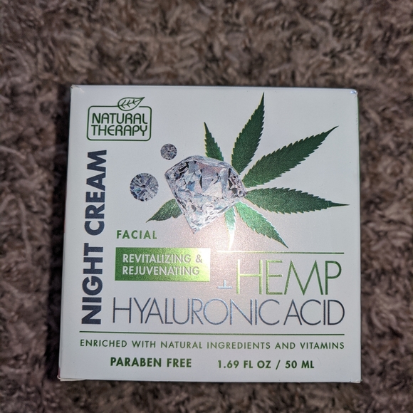 Natural Therapy Hemp Set (Day & Night Cream) - Picture 5 of 6